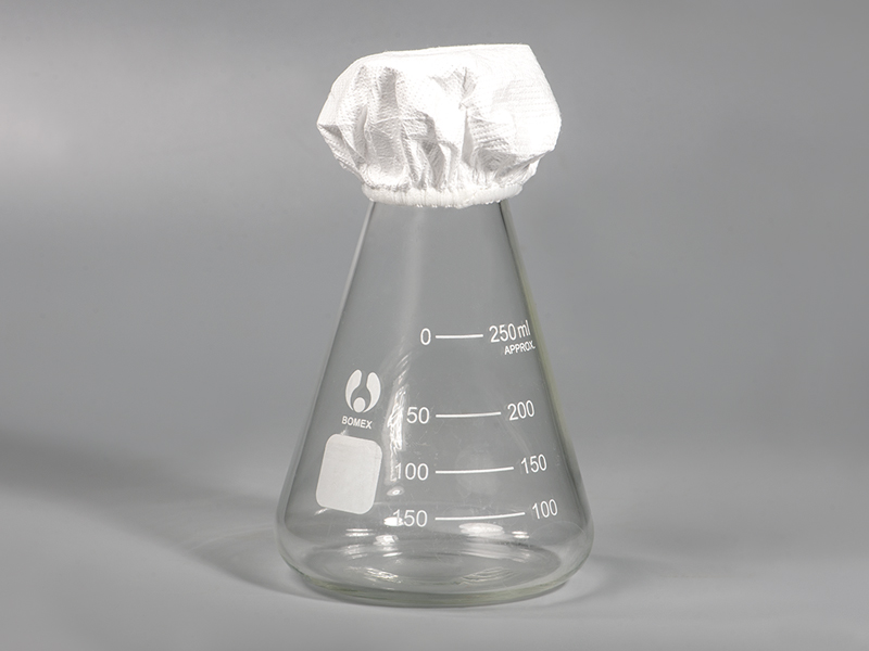 AMD -pustetrekk med Tyvek AMD -pustetrekk med Tyvek